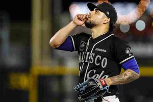 LMP: Charros venció a Tomateros en 12 entradas y toma ventaja en Serie Final