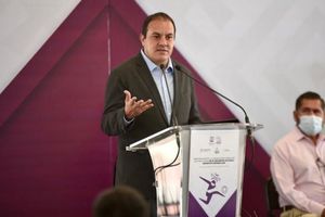 Cuauhtémoc Blanco acusó de guerra sucia las fotos publicadas con presuntos líderes del narco