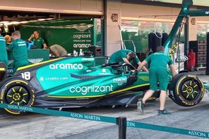F1: Aston Martin presentó un auto similar al de Red Bull