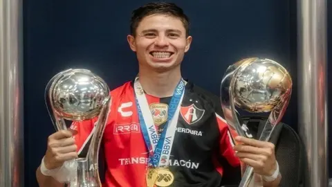 Necaxa: Brayan Garnica y Jesús Godínez son nuevos jugadores de los Rayos