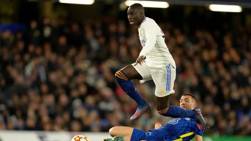 Real Madrid: Ancelotti descartó lesión de Ferland Mendy