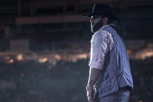 Canelo vs Bivol: Carín León cantará el himno nacional previo a la pelea