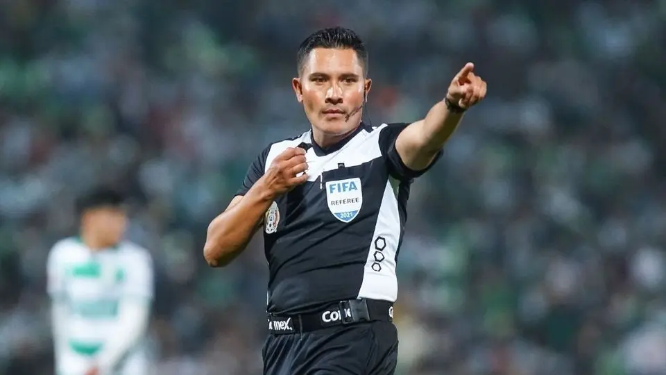 Fernando Guerrero le marcó penal a Sadio Mané en Copa Africana