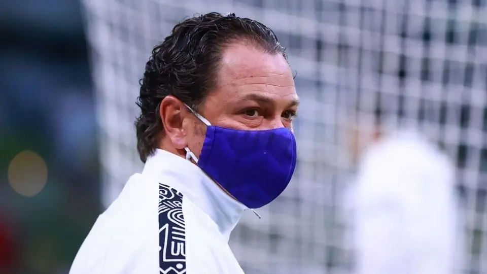 América: Santiago Baños explotó en contra del arbitraje mexicano tras agresión a Fidalgo