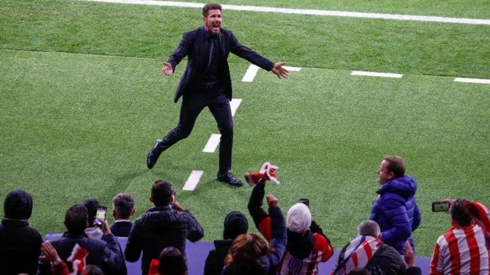 Presidente de Atlético de Madrid sobre Simeone: 'Estará como DT el tiempo que él quiera'