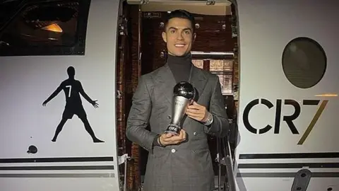 Cristiano Ronaldo: ¿Cuánto gana el astro portugués por una foto en Instagram?