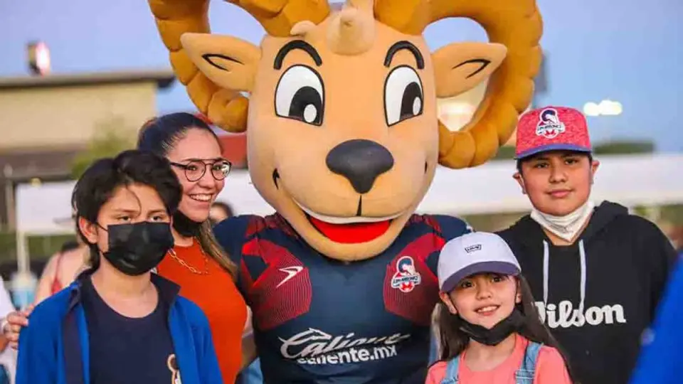 Cimarrones de Sonora realizó su primer Festival de Futbol con aficionados