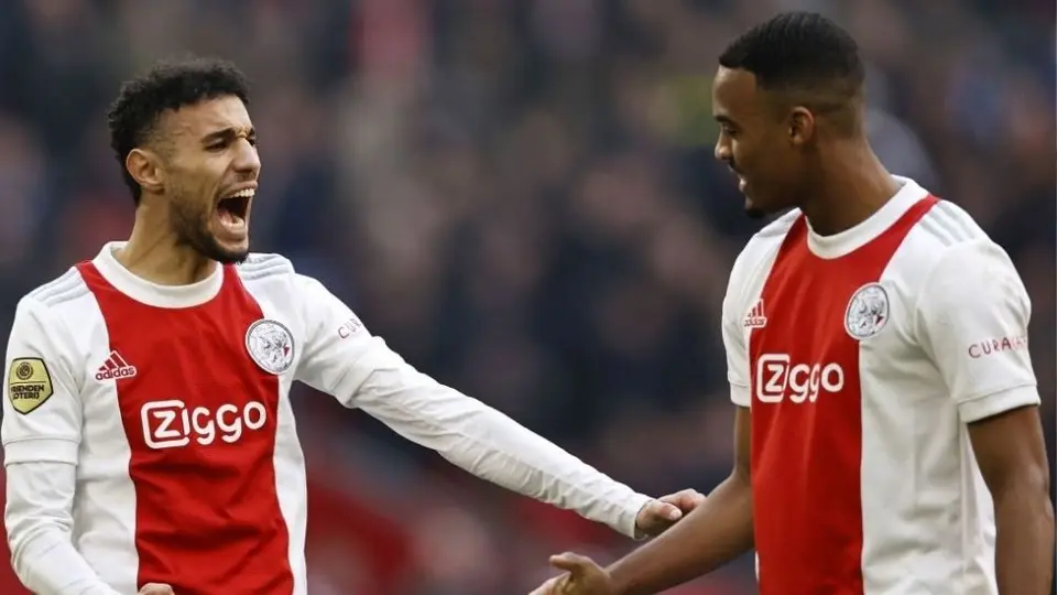 Ajax: Dos compañeros de Edson Álvarez cerca de llegar al Bayern Munich