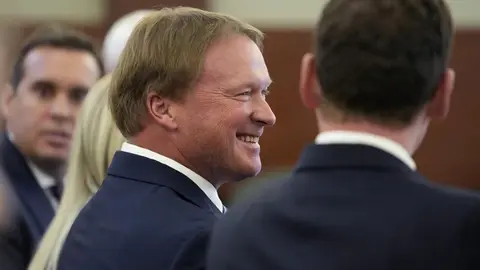 NFL: Victoria legal de Jon Gruden, exhead coach de Raiders, por correos filtrados; la Liga apelará