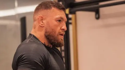 Conor McGregor, detenido por conducción temeraria en Dublín
