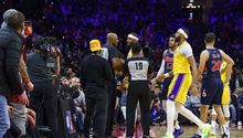 NBA: Carmelo Anthony encaró a fanaticos por comentarios racistas