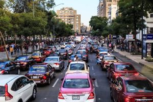 CDMX: Aprobó multar a vehículos que sean emplacados en otros estados