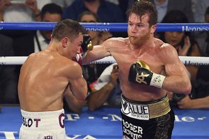 Canelo Álvarez oficializó el tercer 'episodio' que sostendrá ante Gennady Golovkin