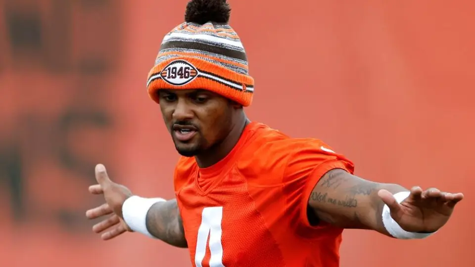 NFL: Analiza suspender a Deshaun Watson pese al acuerdo con mujeres que lo demandaron