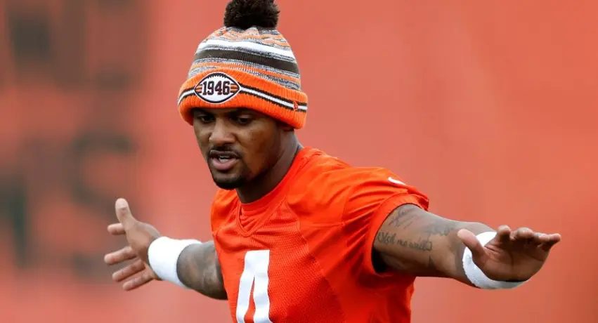 NFL: Analiza suspender a Deshaun Watson pese al acuerdo con mujeres que lo demandaron