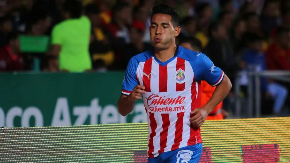 Chivas: Le busca acomodo a cuatro jugadores que no entran en planes de Ricardo Cadena