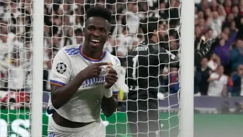 Vinicius sobre posible renovación con Real Madrid: "Seguiré en el club más grande del mundo"