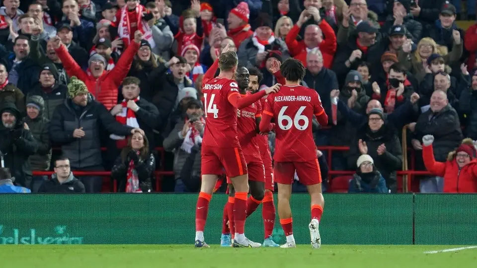 Liverpool: Derrotó al West Ham y acecha al Manchester City