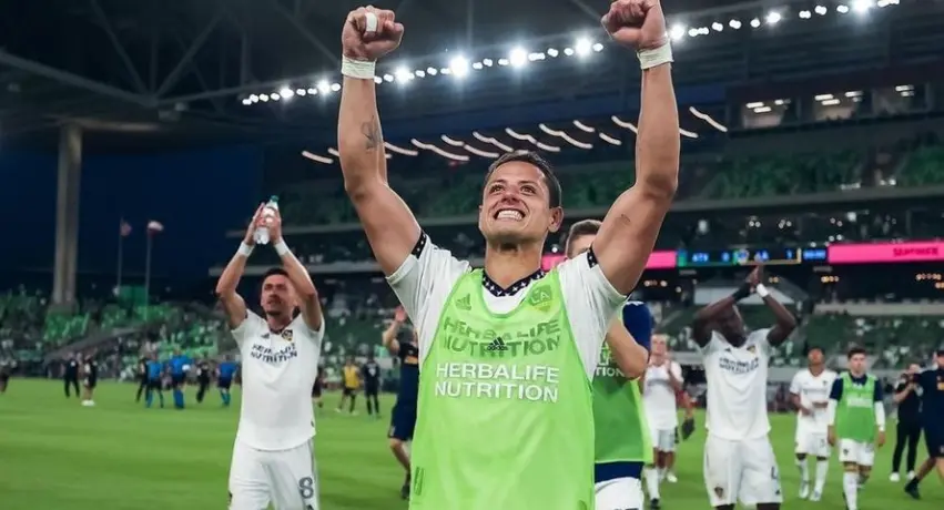 Chicharito rompió en llanto al hablar de sus hijos: 'He experimentado mucho dolor'