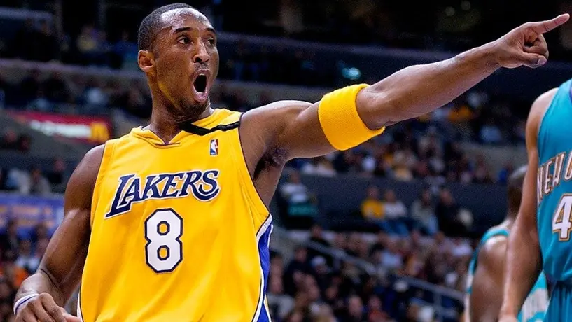 Kobe Bryant: Camiseta de playoffs usada entre 96-97 fue vendida por 2.73 MDD