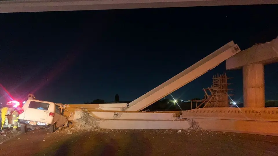 Colapsó puente vehicular en la México-Pachuca a la altura de Tecámac