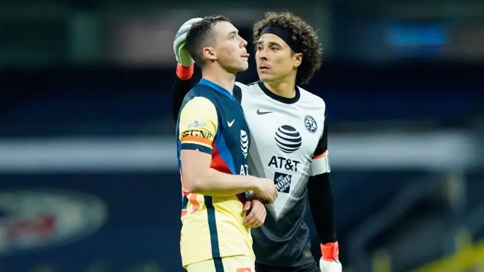América: Ochoa y Viñas entre los contagiados de Covid-19 en Las Águilas