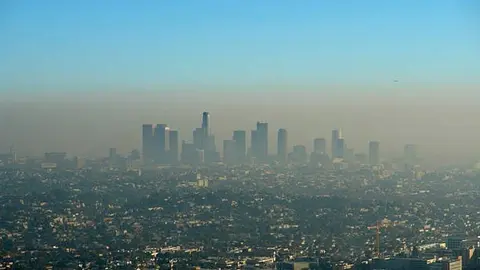 CDMX: Se activó contingencia ambiental por quema de pirotecnia y fogatas