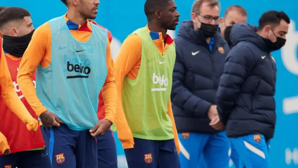 Barcelona: Xavi saca provecho a Dembélé y decide 'integrarlo a la plantilla'