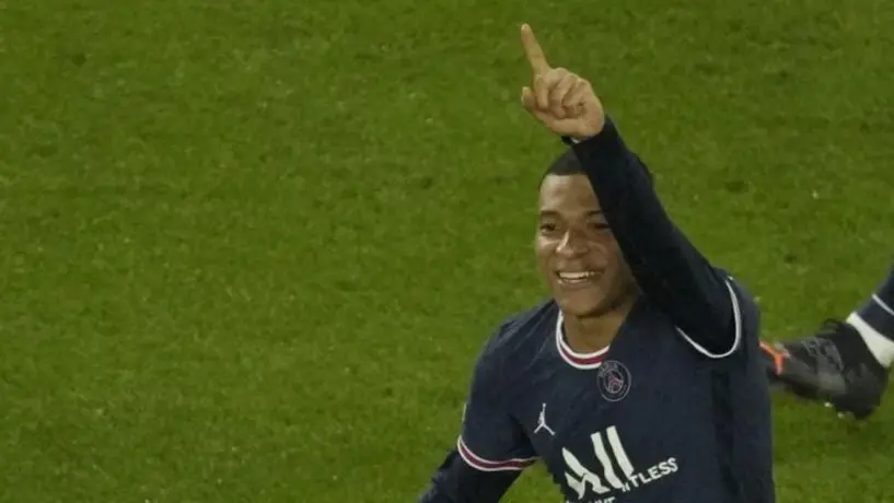 Mbappé interrumpió 'directo' de Hakimi; metió gol instantáneo en el FIFA