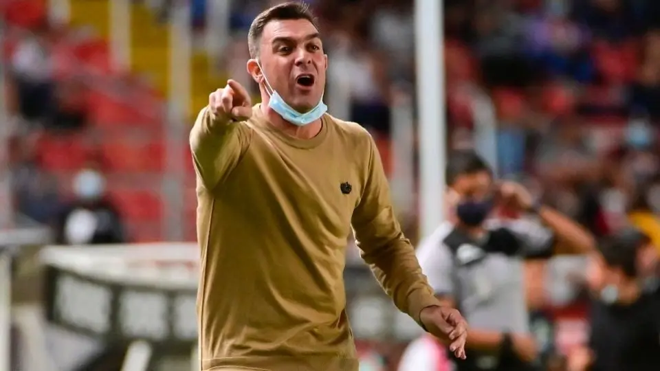 Pablo Guede es nuevo director técnico del Málaga de la Segunda División Española