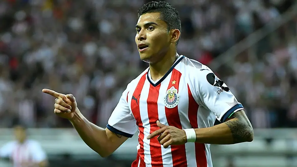 Chivas: Orbelín Pineda ya analiza jugosa oferta del Rebaño
