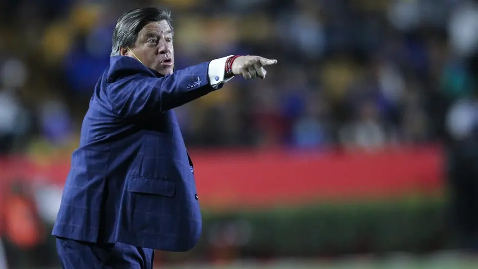 Piojo Herrera: Se ausentó del entrenamiento con Tigres para grabar un programa de Televisa
