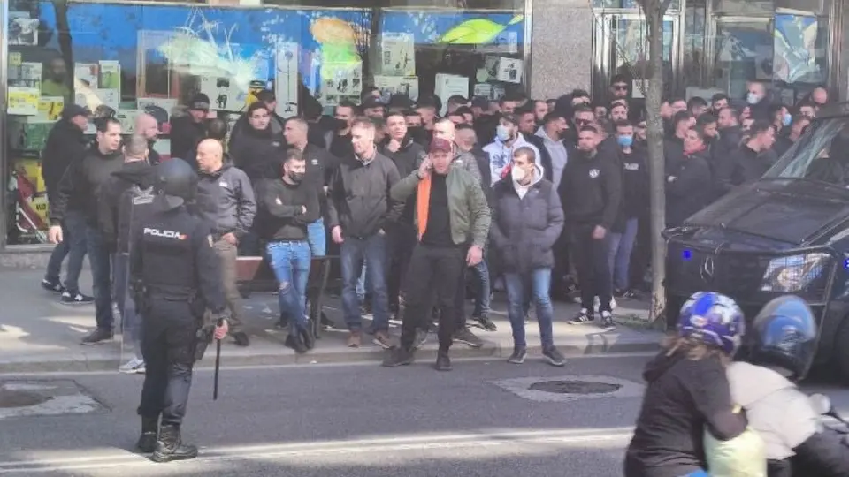 Real Madrid: Ultras Sur agredieron a aficionados del Celta de Vigo en Balaídos