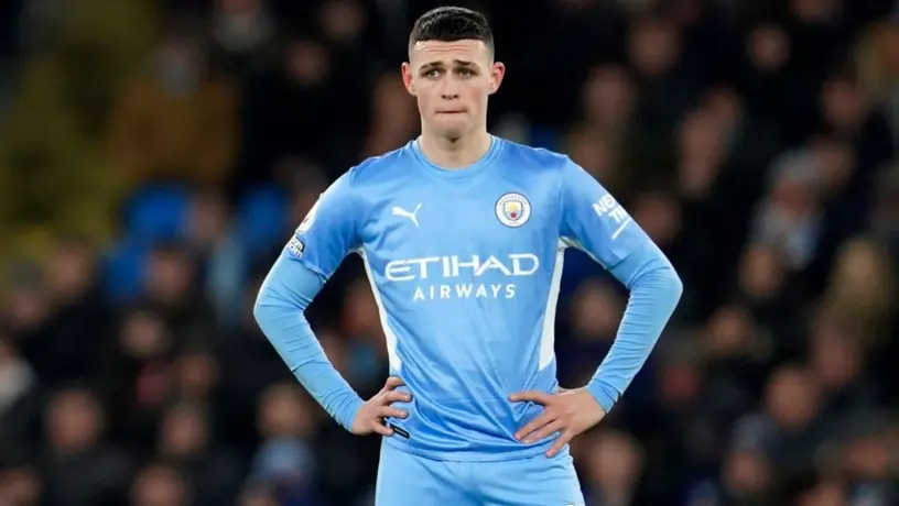 Madre de Phil Foden fue agredida tras la caída del Manchester City