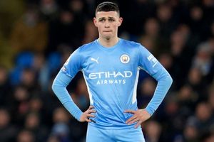 Madre de Phil Foden fue agredida tras la caída del Manchester City