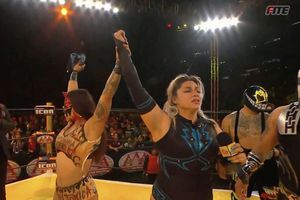 Triplemanía XXX: Chik Tormenta perdió su máscara ante Flammer