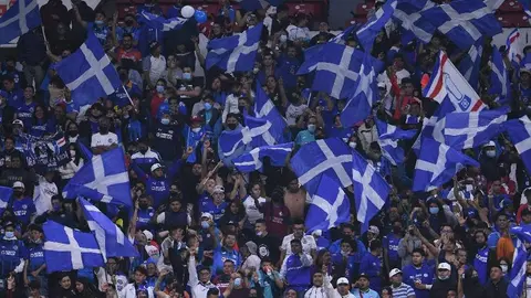 Liga MX: Aficionados protagonizaron pelea en el Estadio Azteca tras el Cruz Azul vs Necaxa