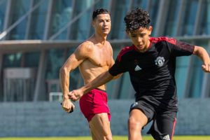 Video: Cristiano Jr. emocionó a los aficionados con su futbol en un torneo en España