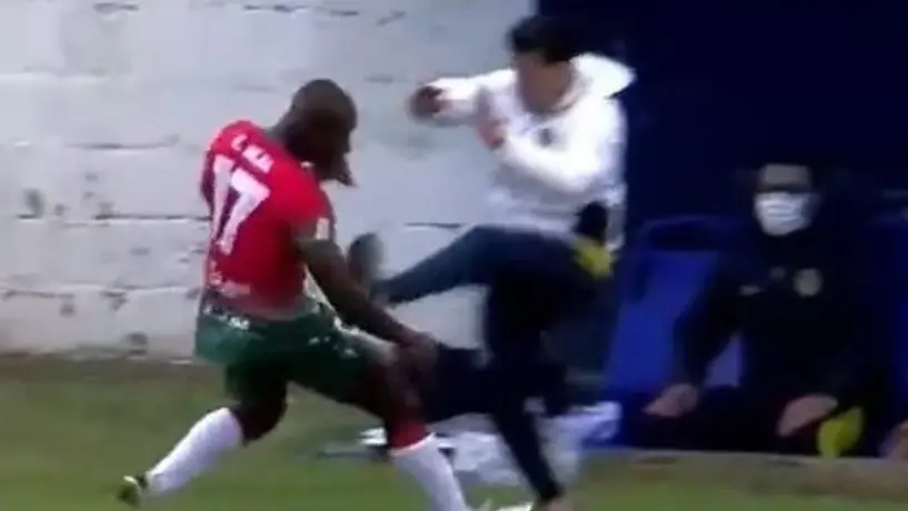 Video: DT en Ecuador ‘propinó’ una patada a rival al estilo de la UFC