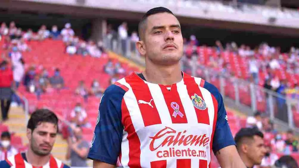 Chivas: ¿Por qué Sergio Flores fue el capitán del Rebaño vs Querétaro?