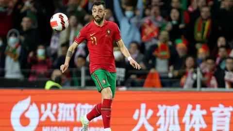 Bruno Fernandes: Sufrió accidente automovilístico cuando iba a entrenar con el ManU