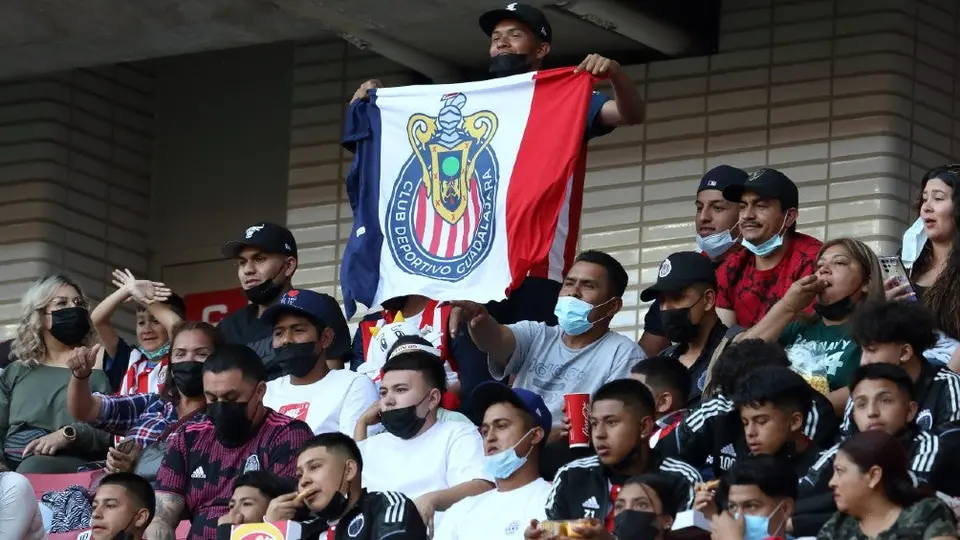 Chivas culpó a medios de comunicación por altercado en su hotel de concentración en CDMX