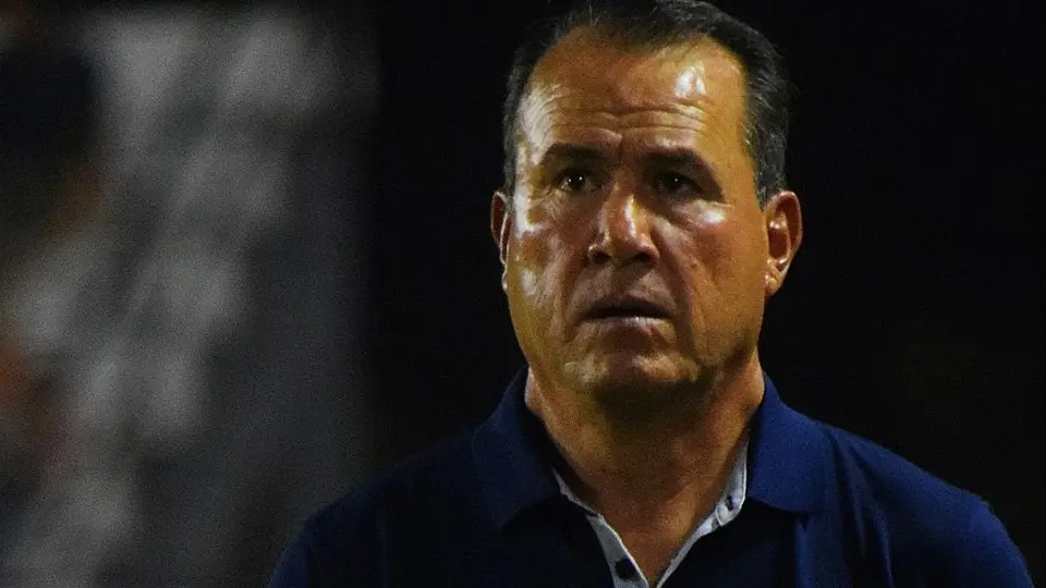 Efraín Flores: 'A Chivas yo iría a trabajar gratis'