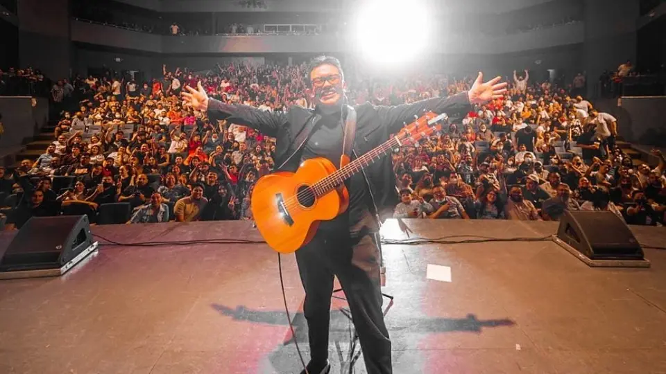 Franco Escamilla bromeó con muerte de Taylor Hawkins y redes lo tunden en Twitter