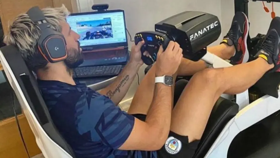 Kun Agüero: Estuvo en Argentina y criticó el uso que se hace de los impuestos