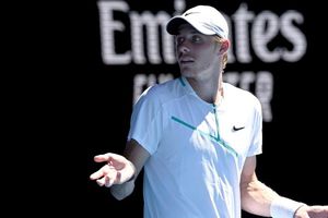Shapovalov tras derrota ante Nadal: 'No solo juegas contra él, también compites contra el juez árbitro'
