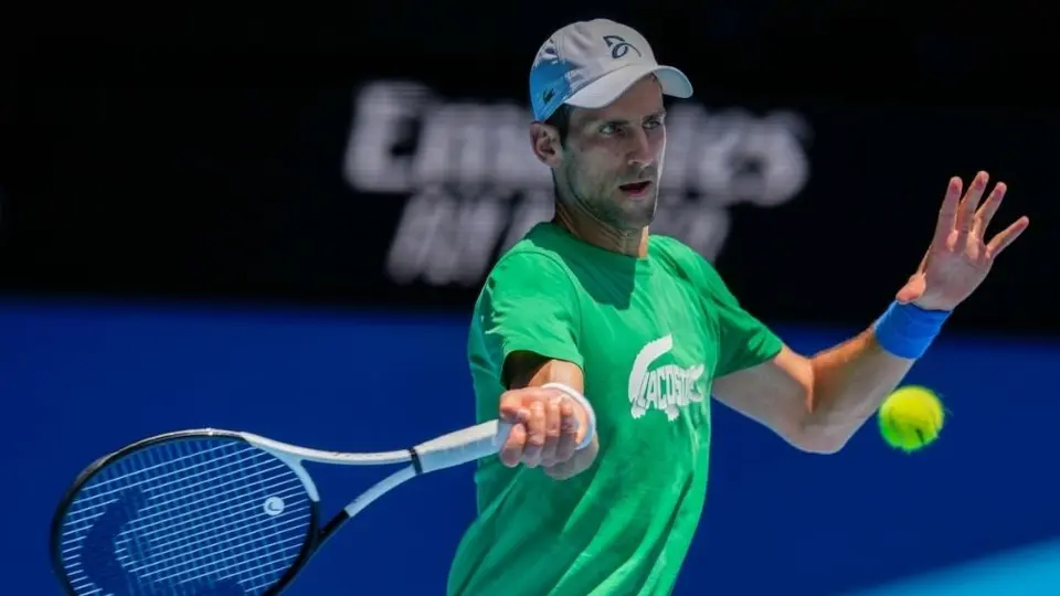 Djokovic: Lacoste pedirá cuentas a Nole tras polémica en Australia
