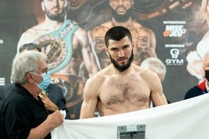 Canelo Álvarez: Artur Beterbiev reconoció que quiere enfrentar al mexicano en las 175 libras