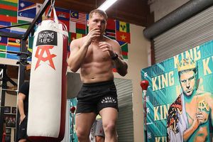 Canelo Álvarez sobre pelea contra Usyk: 'Es un honor que todos quieran enfrentarme'