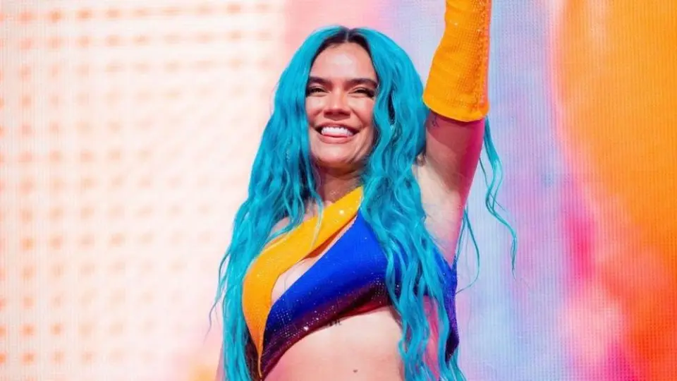 Karol G dedicó unas palabras a Karol Bernal, jugadora de Chivas, durante su concierto